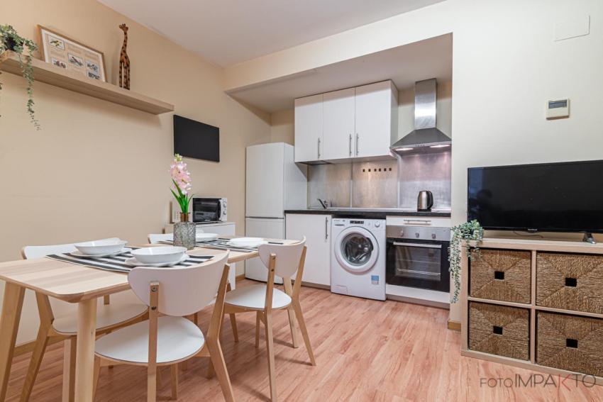 #10Oca6 - Apartamento En Vista Alegre 马德里 外观 照片